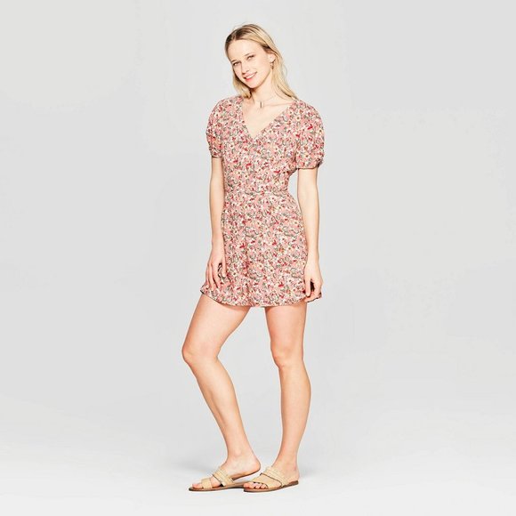 Pink Floral Keyhole Romper XS NWT - Picture 9 of 13